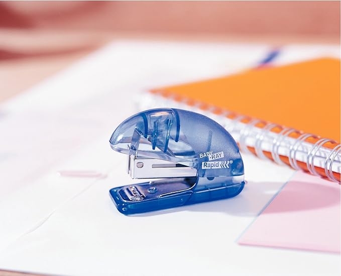 RAPID Mini agrafeuse Baby Ray F4. Agrafes 24/6 et 26/6. 10 feuilles. Bleu transparent